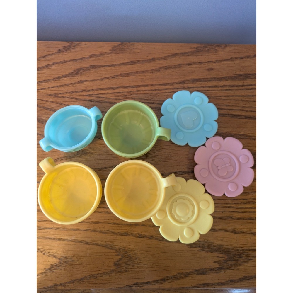 Pastel Plastic Toy Tea Set 4 Cups 3‎ Flower Saucers Embossed Hearts Butterflies